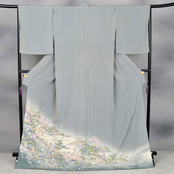 色留袖(藍鼠色に御所解模様)