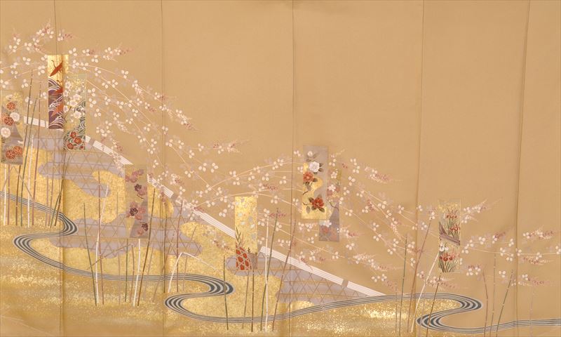 色留袖[金茶色に短冊文様]