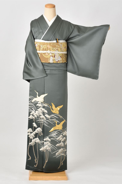 色留袖[光沢ある深緑色と鶴・松]