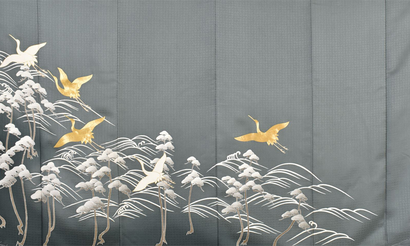 色留袖[光沢ある深緑色と鶴・松]