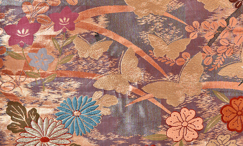 打掛(山本寛斎、ピンク系に鶴)