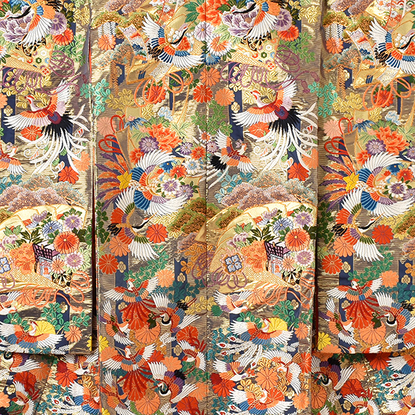 打掛(金と紺地・鳳凰)