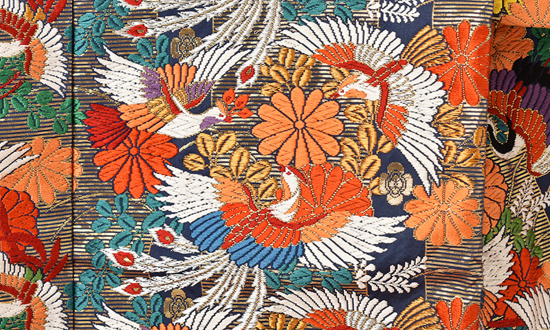 打掛(金と紺地・鳳凰)