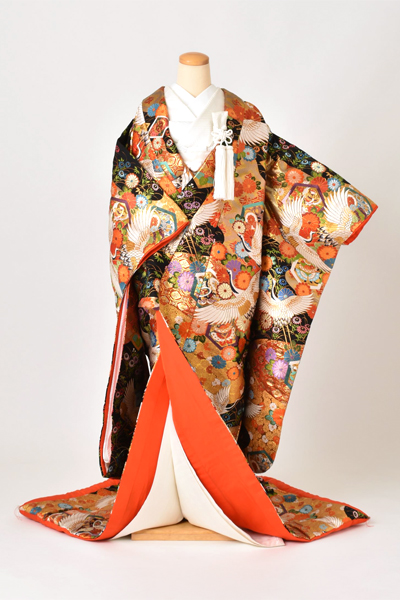 打掛(黒地・金箔に鶴)