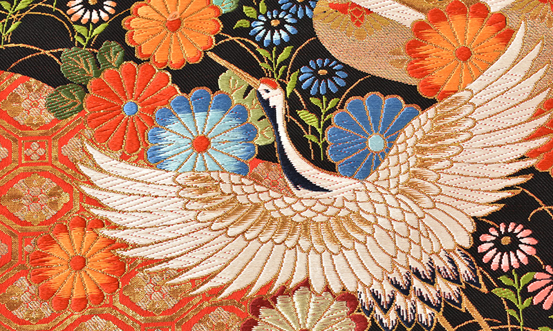 打掛(黒地・金箔に鶴)