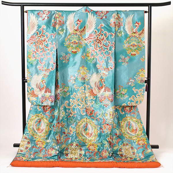 打掛(水色地・花喰鳥)