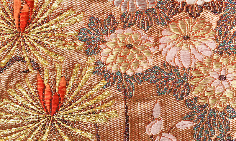 打掛(赤と黒地・鶴)