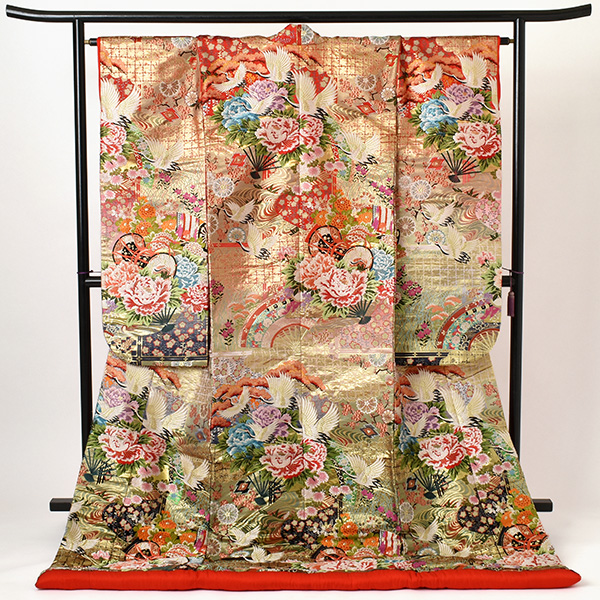 打掛(赤金地・花々と鼓)