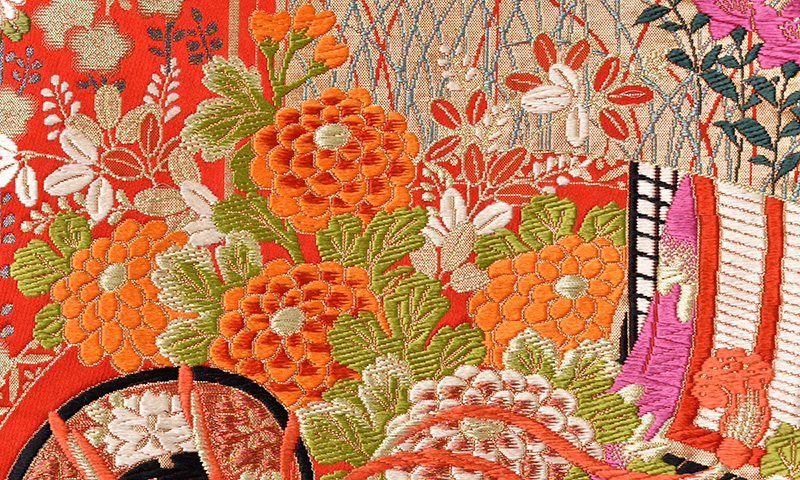 打掛(赤金地・花々と鼓)