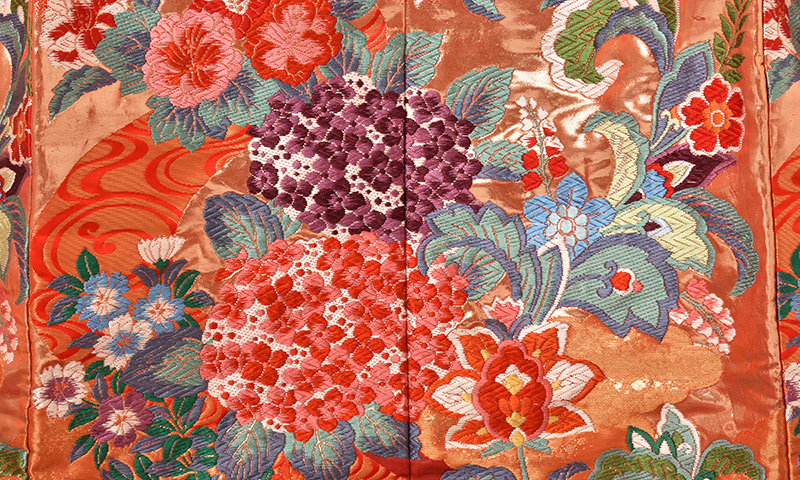 打掛(赤地・鶴と紫陽花)