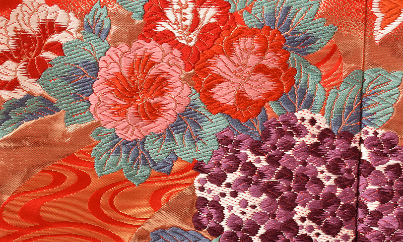 打掛(赤地・鶴と紫陽花)