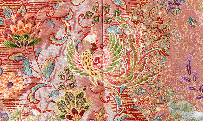 打掛(ピンクと紫のボカシ地・更紗模様に鳳凰)