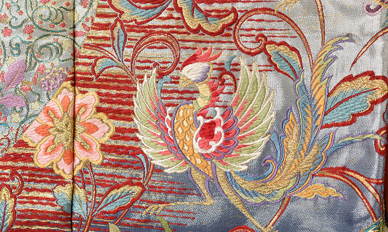 打掛(ピンクと紫のボカシ地・更紗模様に鳳凰)