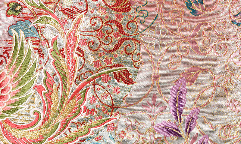 打掛(ピンクと紫のボカシ地・更紗模様に鳳凰)