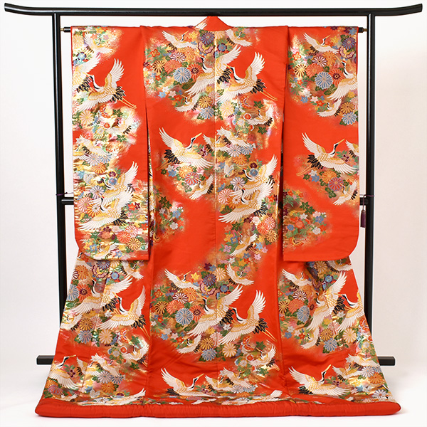 打掛(赤地・花々に鶴)