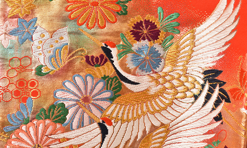 打掛(赤地・花々に鶴)