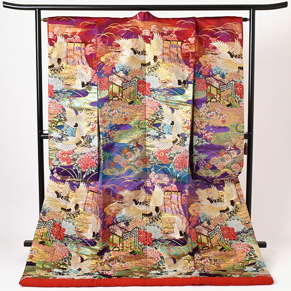 打掛(赤紫地・牛車と鶴)