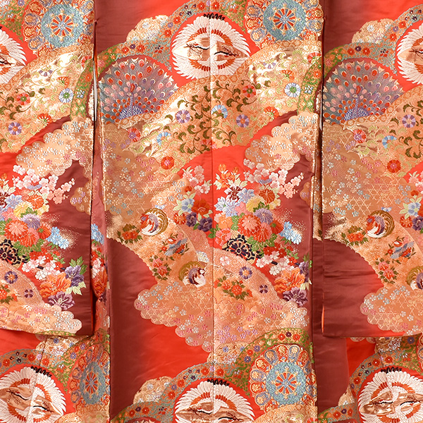 打掛(赤鉄色地・鶴)