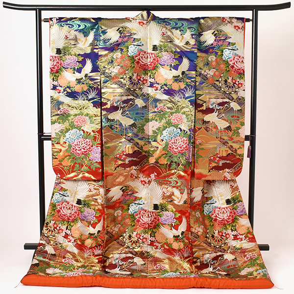 打掛(青、赤地・花車に鶴)