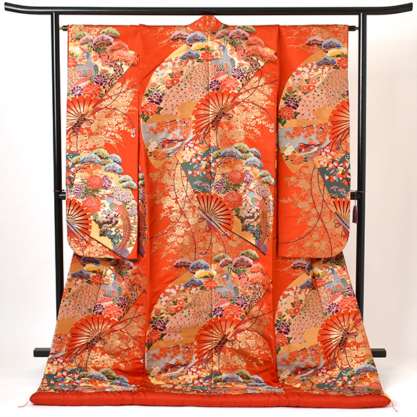 打掛(朱赤地・桧扇)