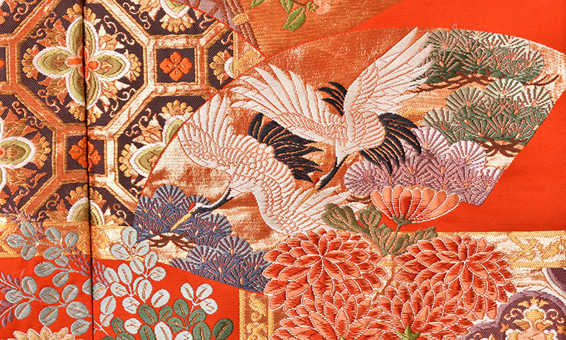 打掛(朱赤地・格天井に花)