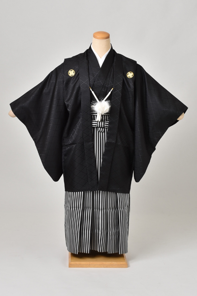 ジュニア紋付袴[黒紋付・花菱文・仙台平]