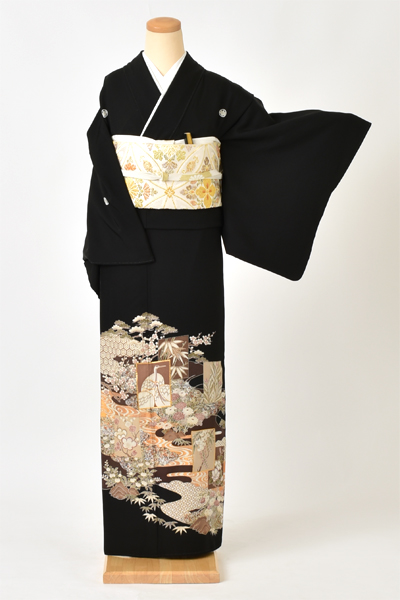 黒留袖(雲型に亀甲と松竹梅)