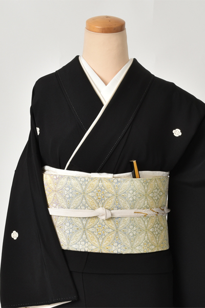 黒留袖（加賀友禅）