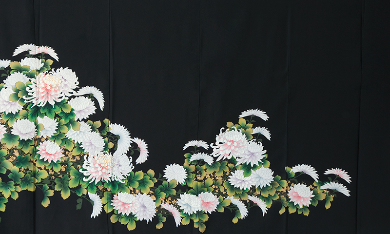 黒留袖(大輪の菊)