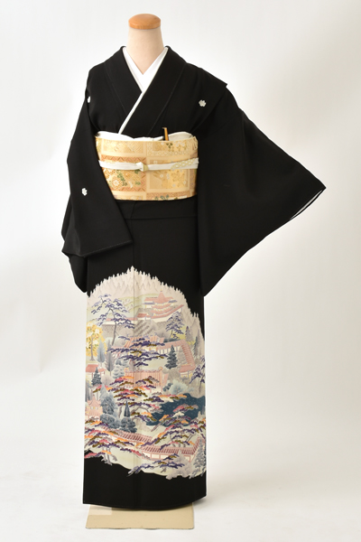 黒留袖(楼閣山水文様)