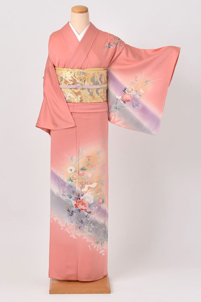 単衣訪問着［サーモンピンク地に花々］