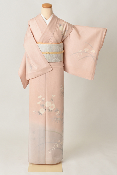 夏物_訪問着(さくら色淡い紫ボカシ地・白い花)