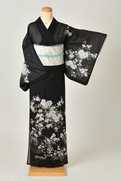 夏物_ポリ訪問着(黒地・草花)