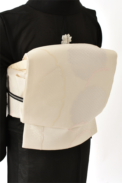 夏物＿絽訪問着〈黒・蘭刺繍〉