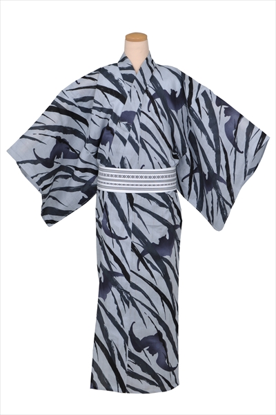 浴衣[164-172cm・淡いブルー地]