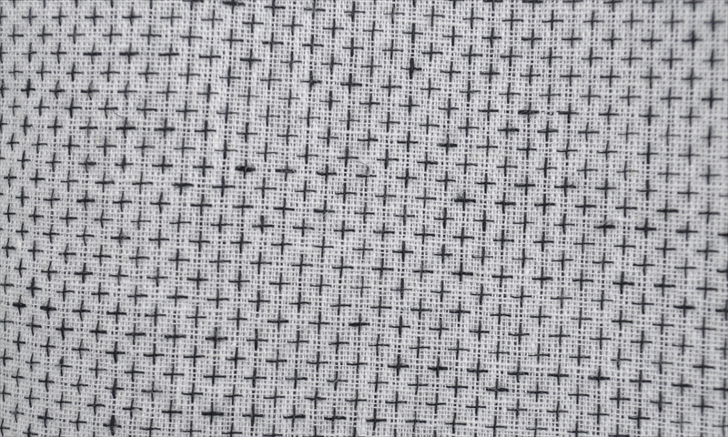 浴衣[155-163cm白地・十字絣]