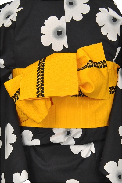 浴衣[黒地・白い花]