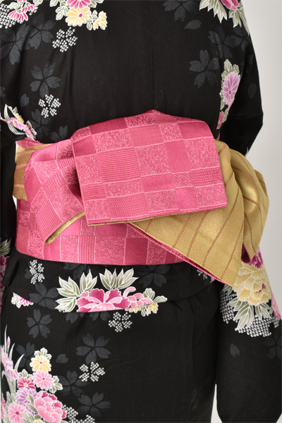 浴衣[黒地・牡丹]