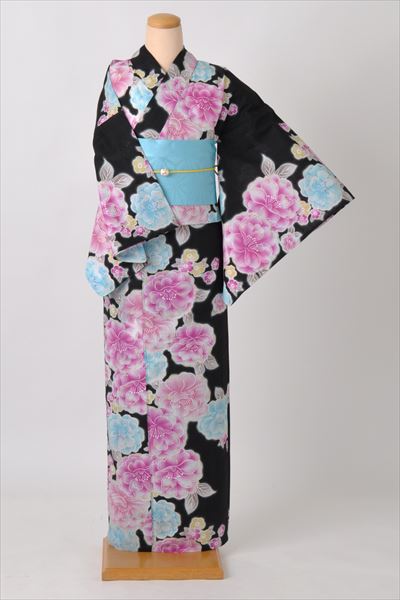 浴衣[黒地・大輪の牡丹]