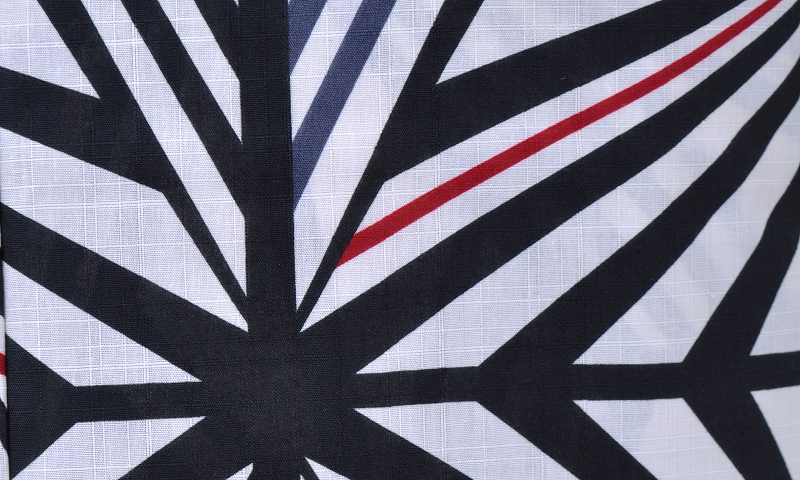 浴衣[白地に黒・麻の葉]