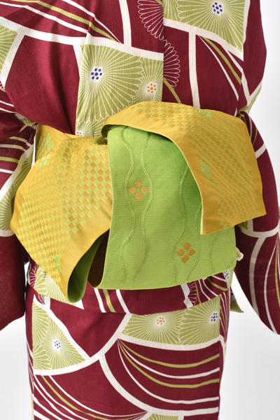 浴衣[臙脂と黄緑に菊柄]