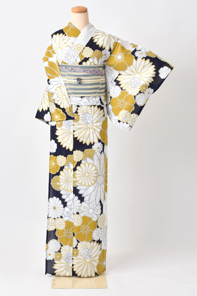 浴衣[大輪の花々]