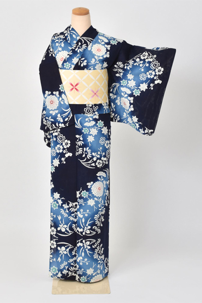 浴衣[藍色に花]