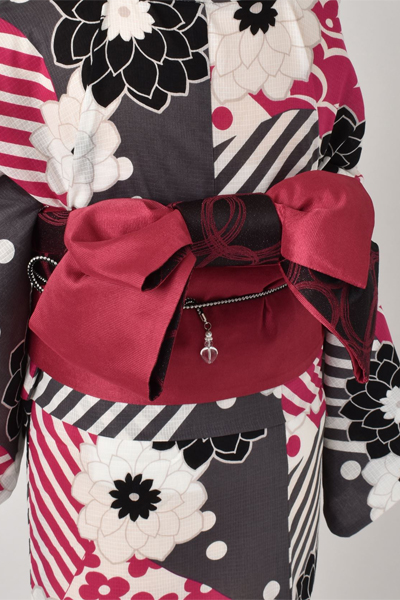 浴衣[ストライプに花]