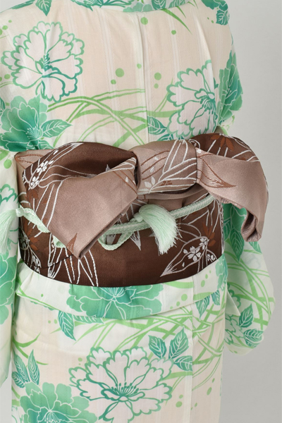 浴衣[つゆ草に牡丹]