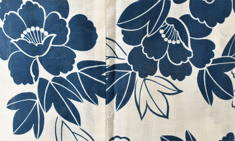 浴衣[白地に牡丹]