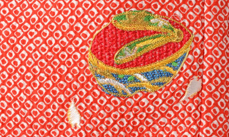 被布（赤・ぽっくり）着物（赤・絞り）