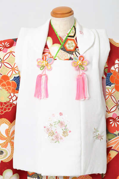 被布(白地・桜)着物(えんじ色地・吉祥文様)