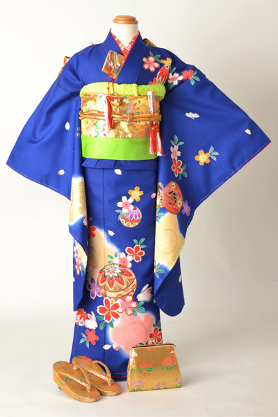 七歳祝着［紺色の鼓模様］