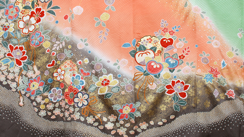 トールサイズ振袖(花・雪輪)